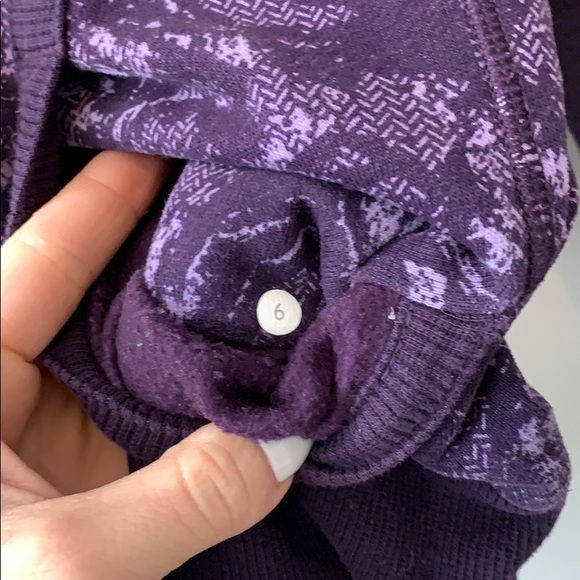 Lululemon Scuba Hoodie - Picture 3 of 5